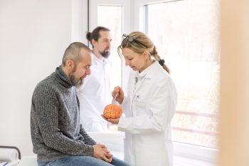 Consideratii fiziopatologice si terapeutice asupra maladiei Alzheimer