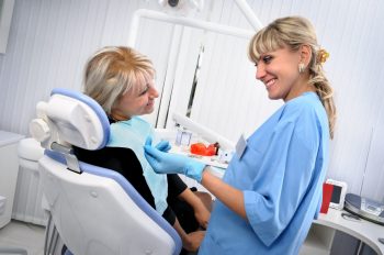 Influenta combinatiei metronidazol – amoxicilina asupra matricei metalproteinazei-1 si echilibrul inhibitorilor celulari ai matricei metaloproteinezelor in parodontita generalizata acută