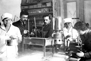 farmacia si catastrofa palestiniana_html_m2285e279