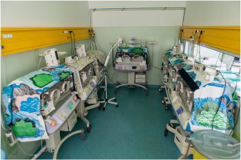 Un ajutor în plus pentru nou-născuţi, la maternitatea Panait Sârbu