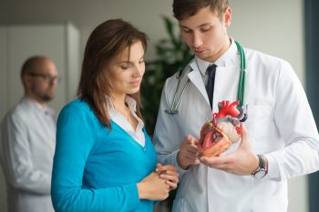 CMR: „Să acordăm profesioniștilor din sănătate respectul cuvenit!”