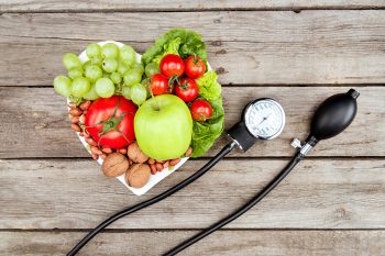 Managementul nutrițional al dislipidemiilor: reducerea riscurilor cardiovasculare (Partea I)