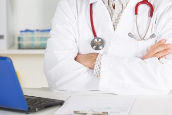 Docbook: reduceri de 50%, în luna martie, în clinicile partenere