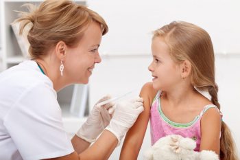 Colegiul Medicilor din România condamnă campaniile care denigrează vaccinarea