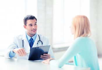 ADN-ul medicilor îmbătrânește cu 6 ani în primele 12 luni de activitate!