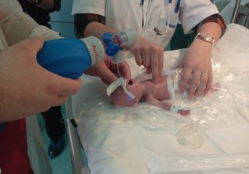 Simulator sub forma unui bebeluş prematur la Maternitatea „Prof. Dr. Panait Sârbu”