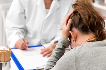 Toxina botulinică, utilizată în tratarea migrenelor cronice