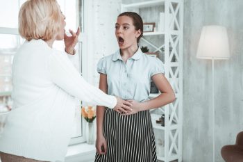 Paralizia corzilor vocale: cauze, diagnostic și tratament