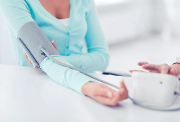 Hipertensiunea diagnosticată la timp, aspect important pentru sănătatea femeilor
