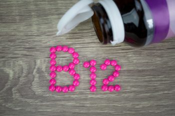 Suplimente mineralo-vitaminice necesare în alimentaţia bazată pe plante