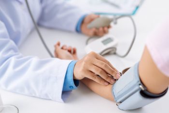 Tensiunea arterială optimă ajută creierul să îmbătrânească mai lent