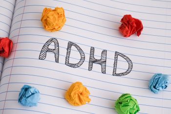 Diferențierea autismului de ADHD cu ajutorul retinei