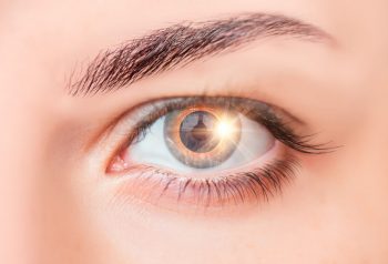 Afecțiuni oculare legate de expunerea excesivă la soare: cataracta și degenerescența maculară