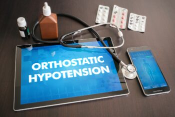 Hipotensiune ortostatică – cauze și mecanisme subiacente