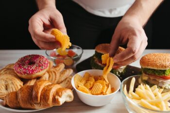 Adicția alimentară – noțiune controversată pe care încă nu o înțelegem pe deplin