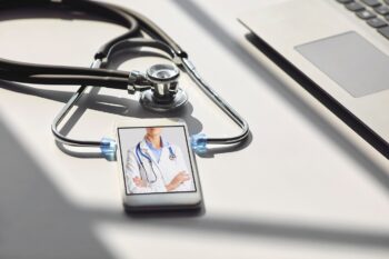 Telemedicina azi: ghid complet pentru consultații online și monitorizare la distanță